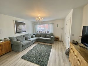 Lounge- click for photo gallery